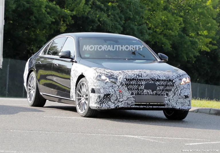 1740064095 2027 Mercedes Benz S Class with a large update spied on.webp
