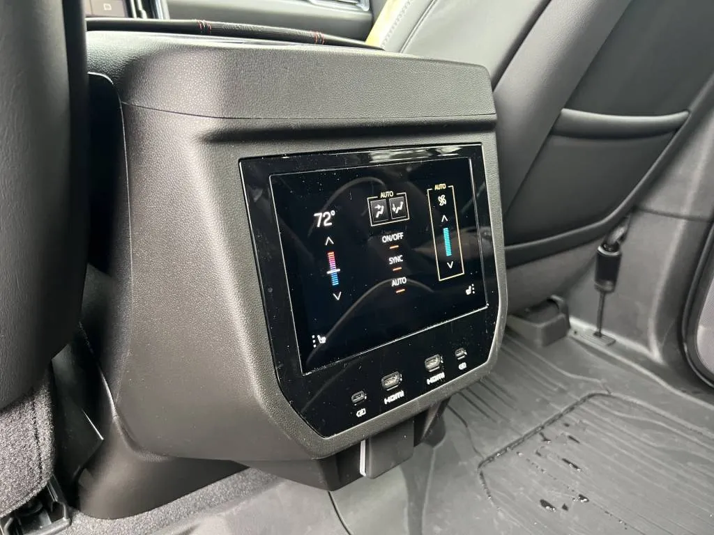 2025 GMC Yukon AT4 Ultimate