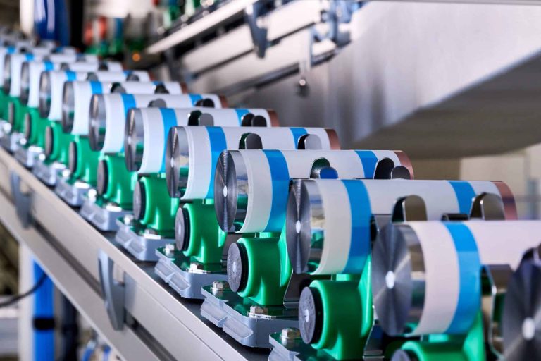 The new BMW batteries deliver up to 900 km of