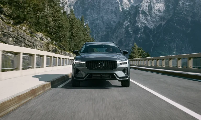 The updated Volvo XC60 comes with updated outer and cabins.webp