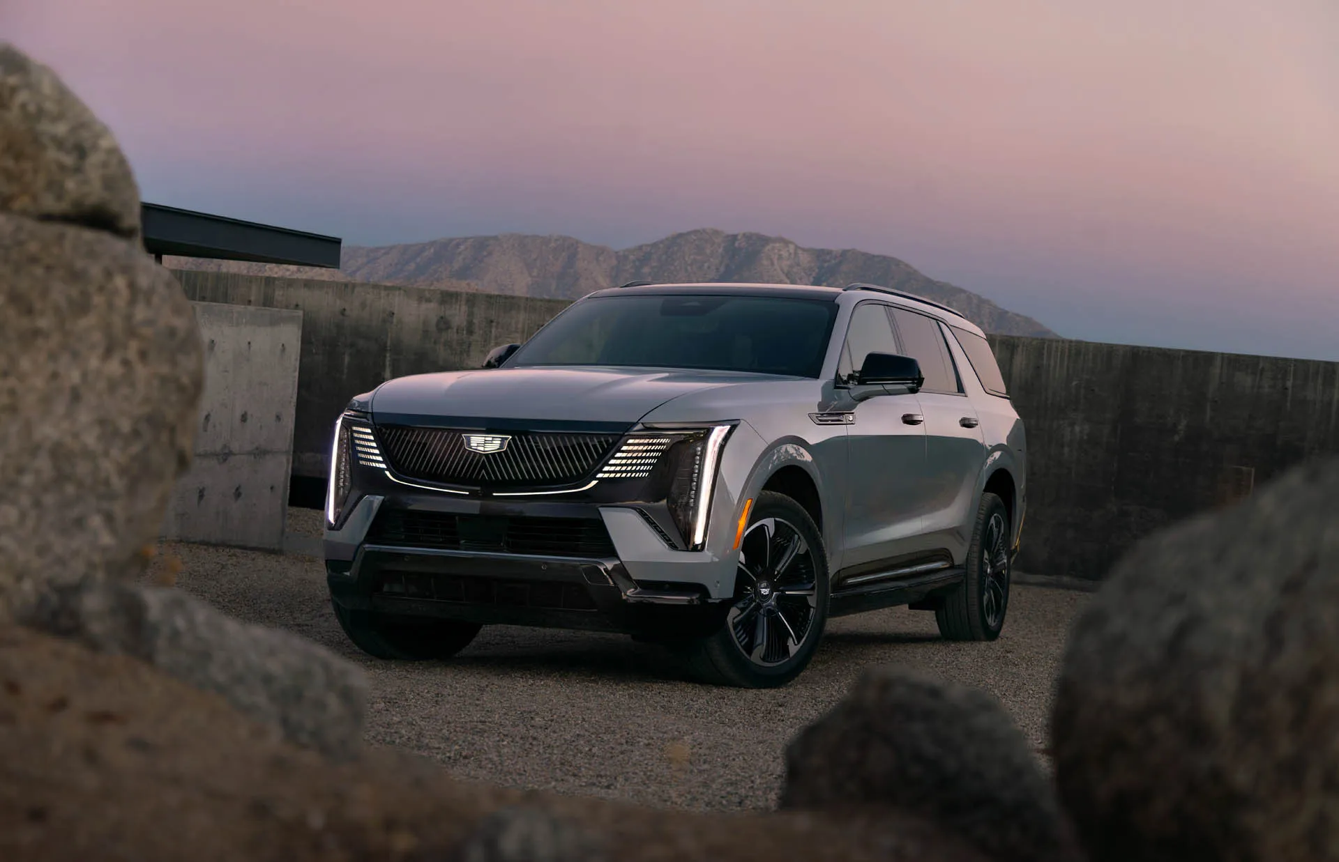 1741081456 2026 Cadillac Escalade IQL debut with a price of USD.webp
