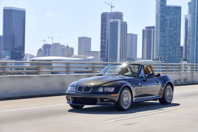 1741497797 913 Vintage car 30 years of the BMW Z3