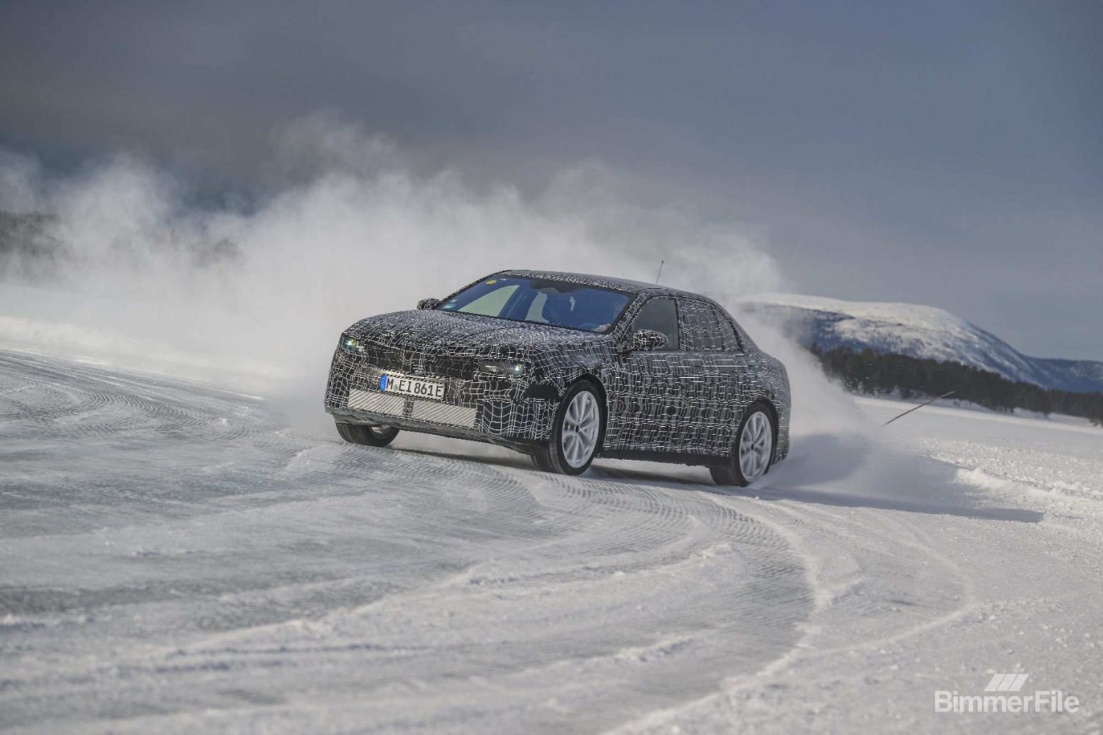 1742206018 257 BMW IX3 confirms the first new class vehicle for the