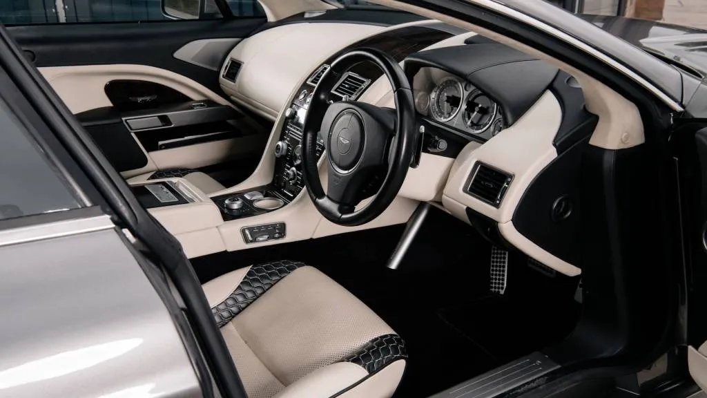 2013 Aston Martin Bertone Jet 2+2 concept (picture about Dore & Rees)