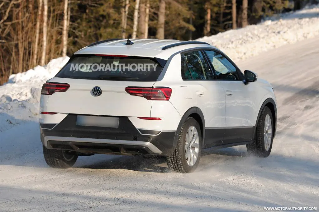 2025 Volkswagen T -Roc Spy Shots - Photo About Baldauf