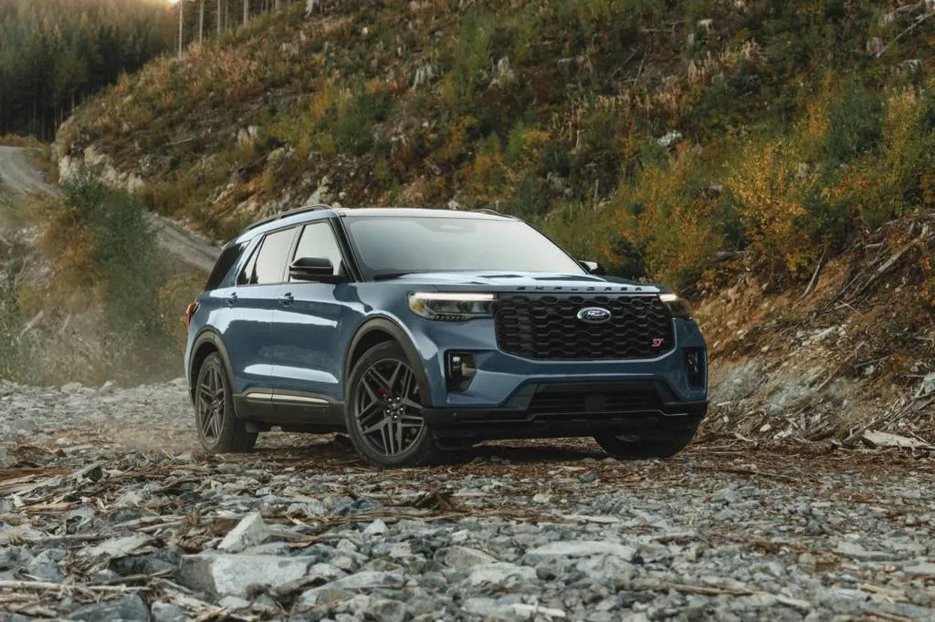 2025 Ford Explorer St