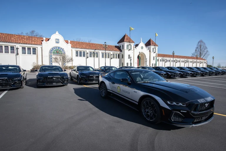 Ford Mustang closes the NC State Highway Patrol fleet.webp