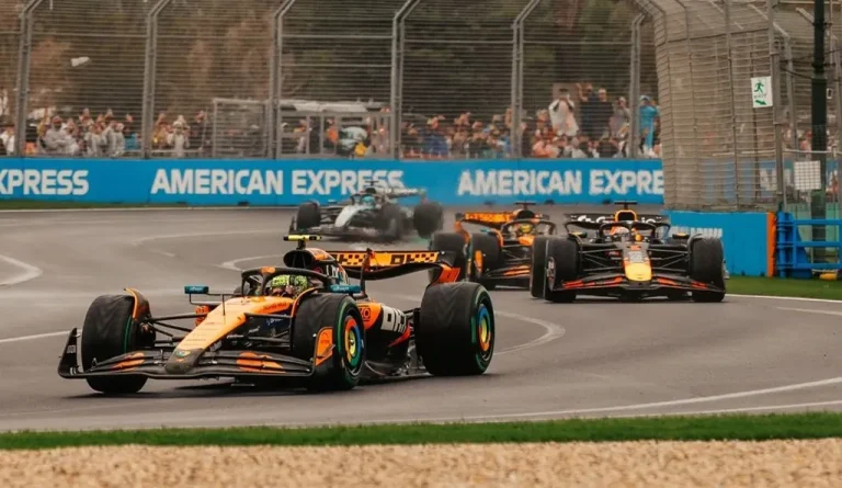 Norris strikes Verstappen to win in Wild 2025 F1 Australian.webp