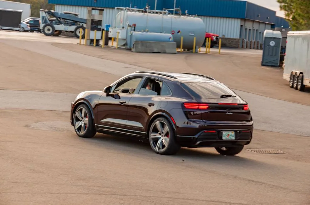 2024 Porsche Macan Electric Turbo