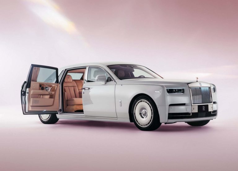 ROLLS ROYCE PHANTOM CHERRY BLOSSOM 1
