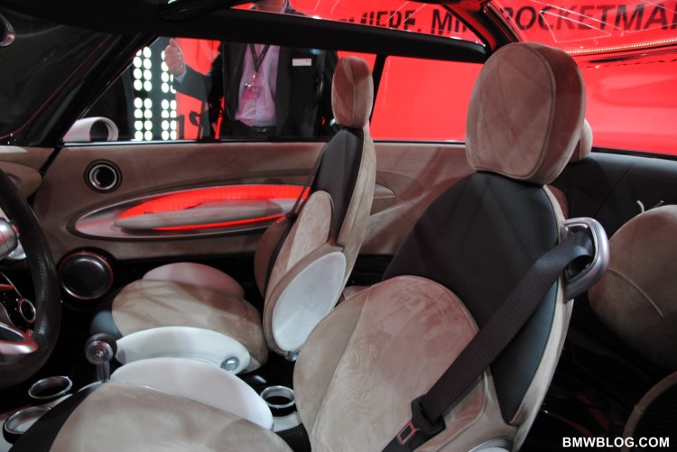 Mini Rocketman 3+1 seating