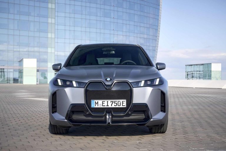 1744124133 BMW increases around 2026 IX XDrive60 range to 364 miles