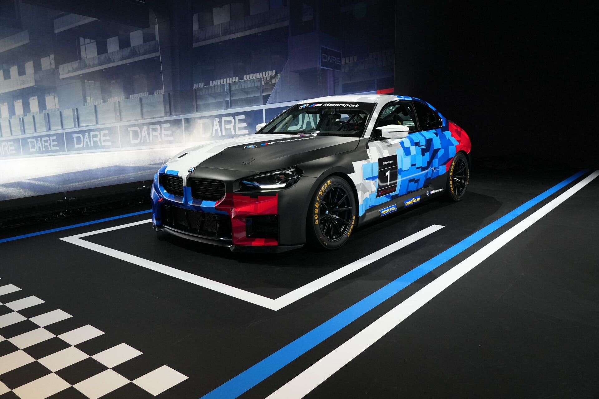BMW M2 RACING 2025 10