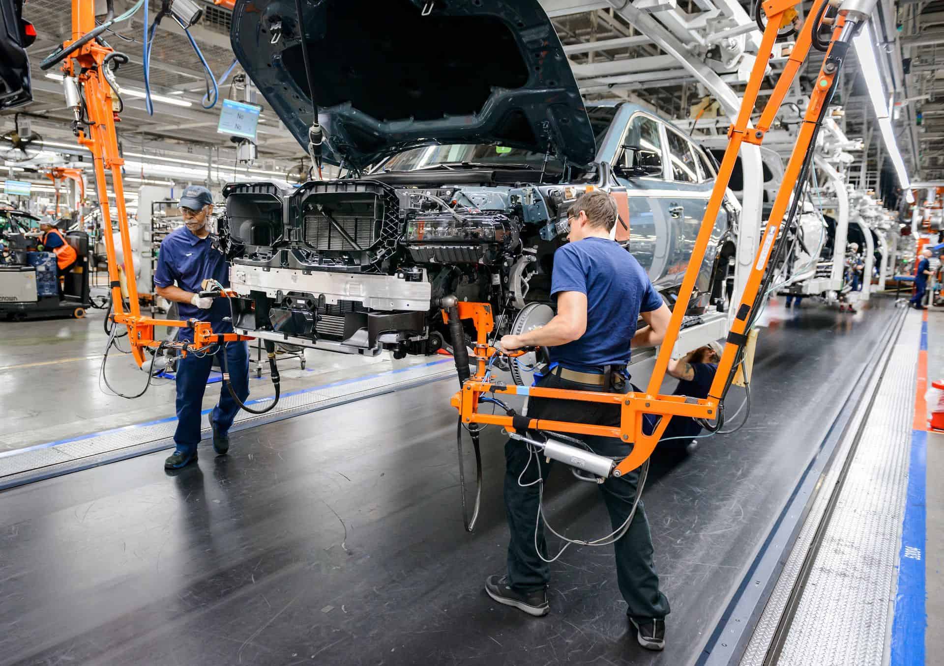 Consider BMW add shifts and increase production in the Spartanburg