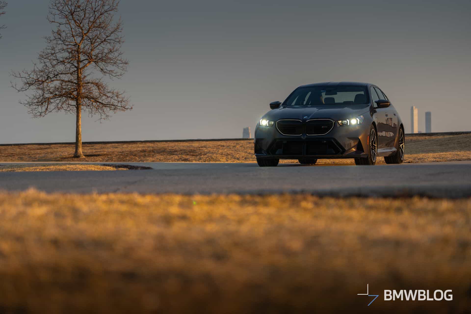2025 BMW M5 SEPIA METALLIC 33
