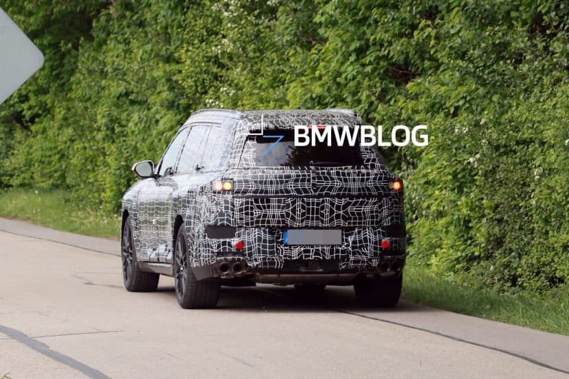2027 BMW X7 G67 03