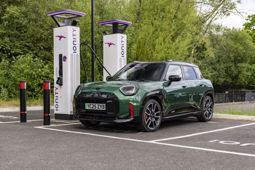 Mini -Aceman John Cooper Works British Racing Green 49