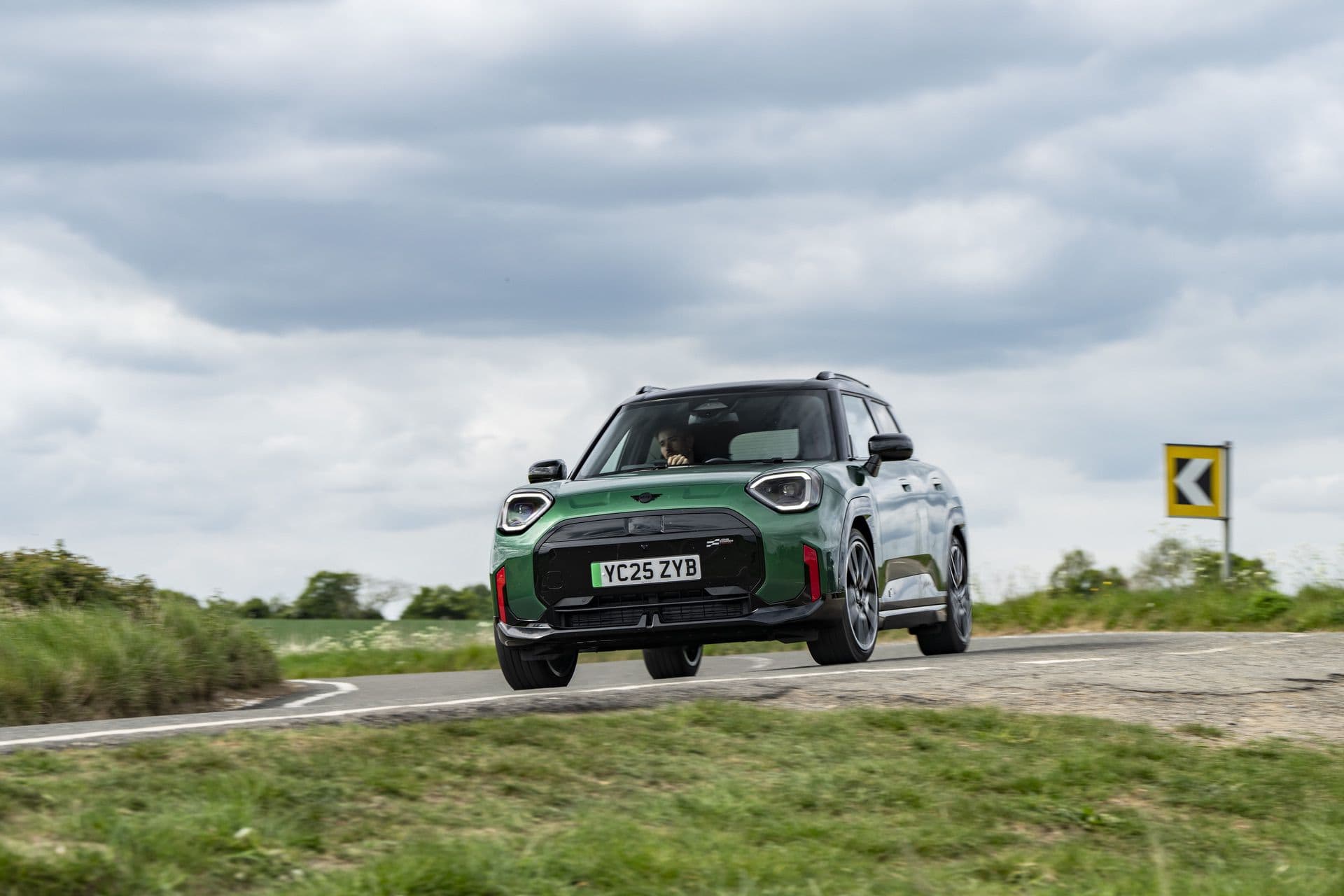 MINI ACEMAN JOHN COOPER WORKS BRITISH RACING GREEN 28