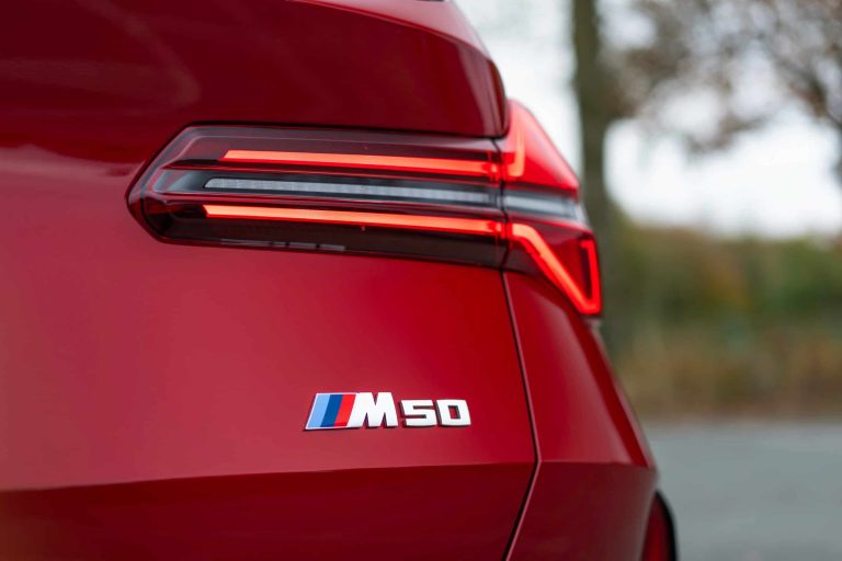 BMW 7 series X3 and IX receive large devices upgrades