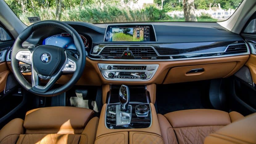 BMW 750i LCI Facelift G11 G12 interior