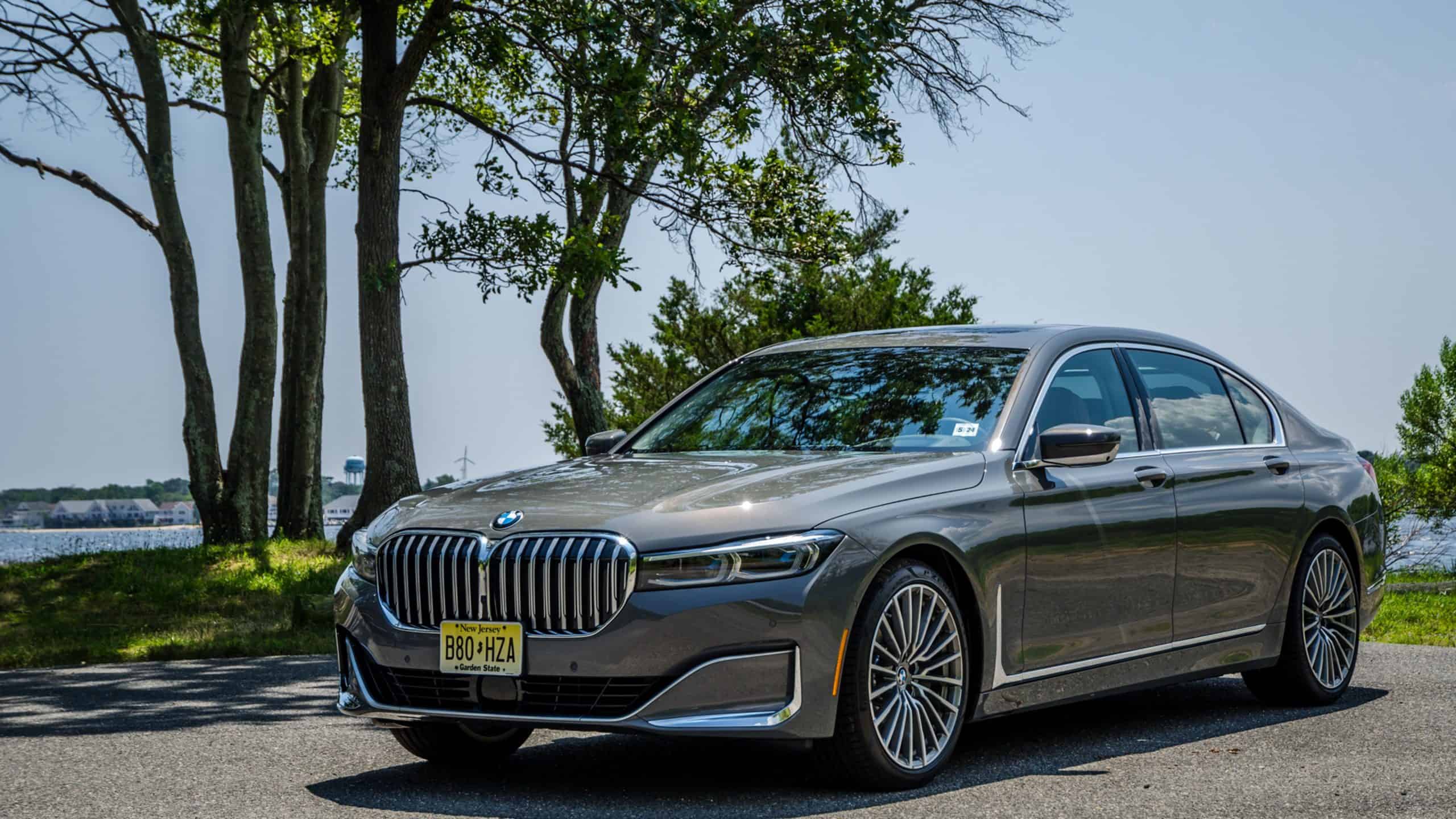 BMW 750I LCI FACELIFT G11 G12 Front View
