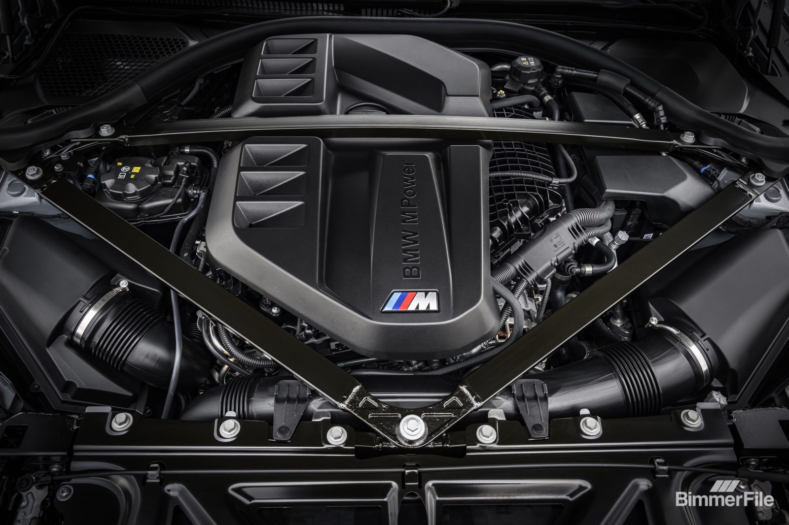 1751550949 696 The BMW M2 CS sets a new record of 7