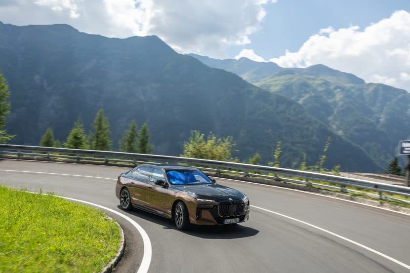 BMW i7 drive in the Alps
