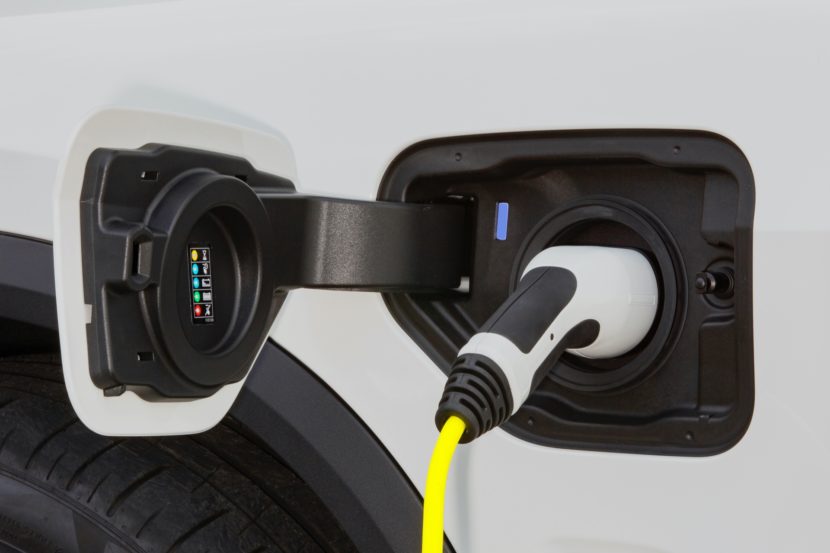 BMW X5 XDRIVE45E plug-in hybrid charging connection