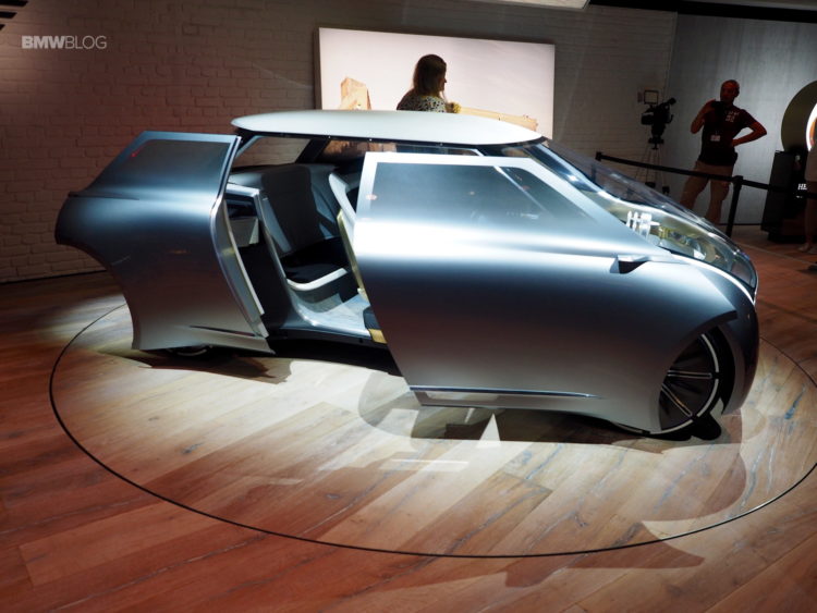 Mini vision next to 100 with sliding doors