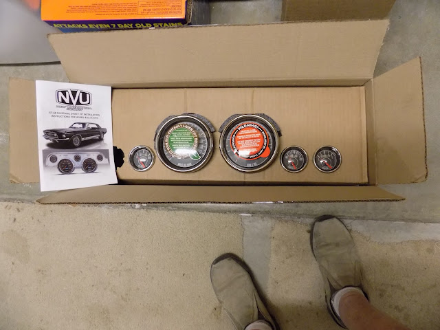 68 Mustang 11 New measuring devicesfinish dash