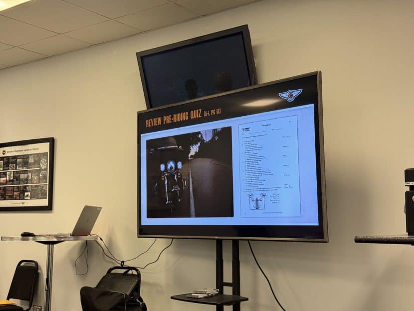 Training materials of the motorcycle security Foundation Classroom