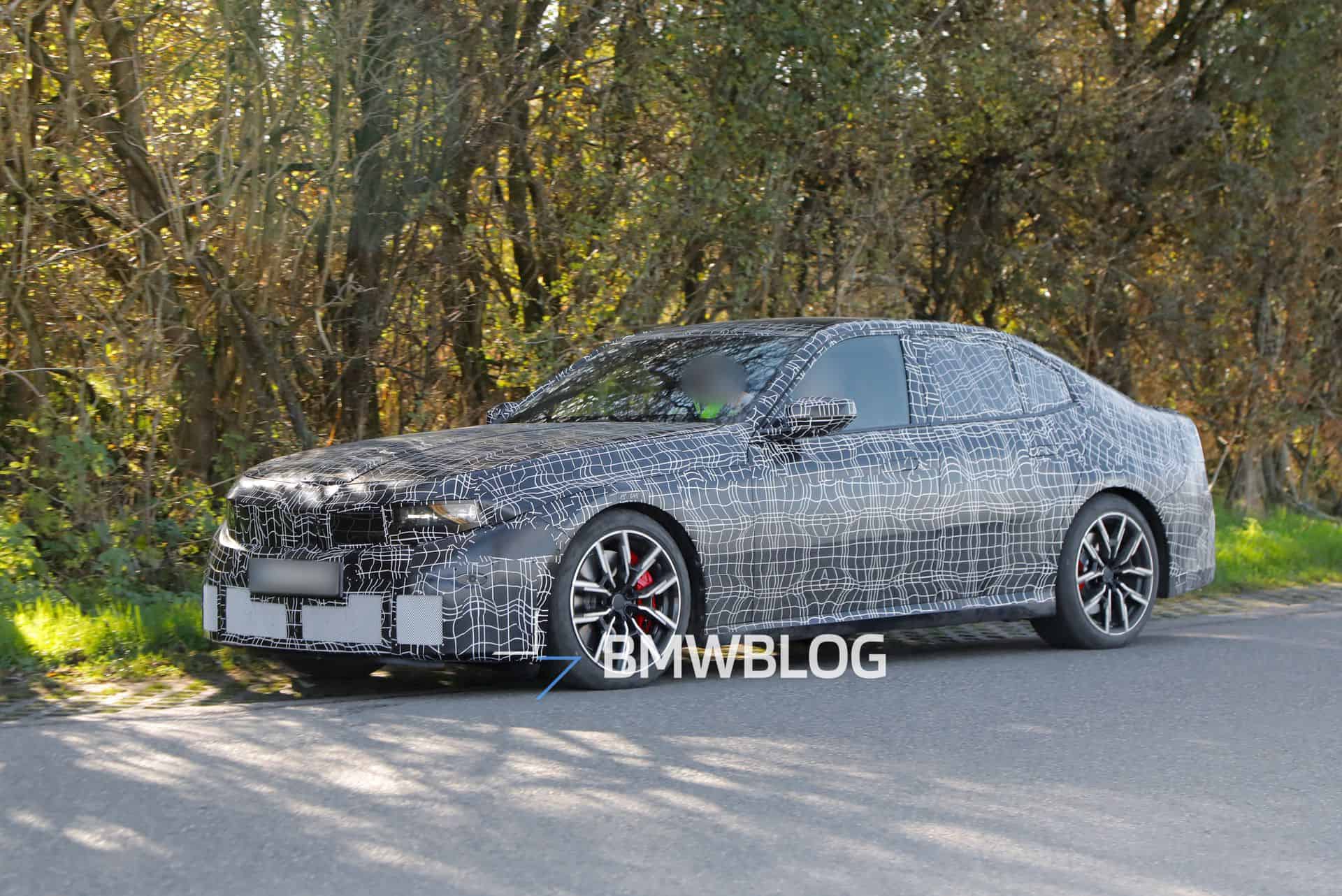 New BMW 3 Series spy in M performance and regular
