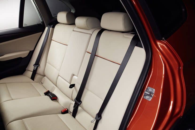 E84 BMW X1 rear seats space 00