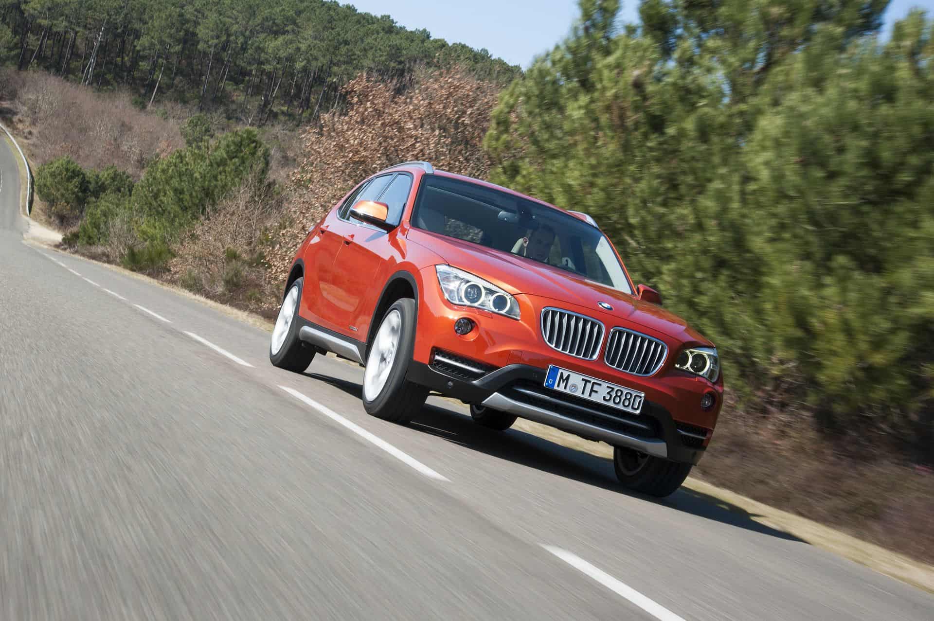 2015 BMW X1 xDrive35i driving on country road
