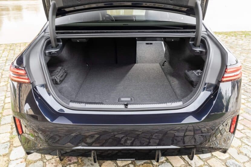 BMW i5 trunk