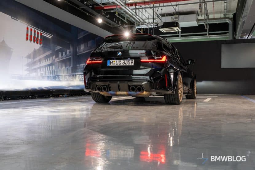BMW M3 CS Touring Photos 13
