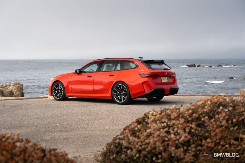 BMW M5 tours bright red 19