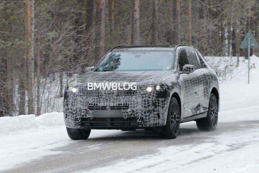 2027 BMW X5 G65 spy photos in the snow