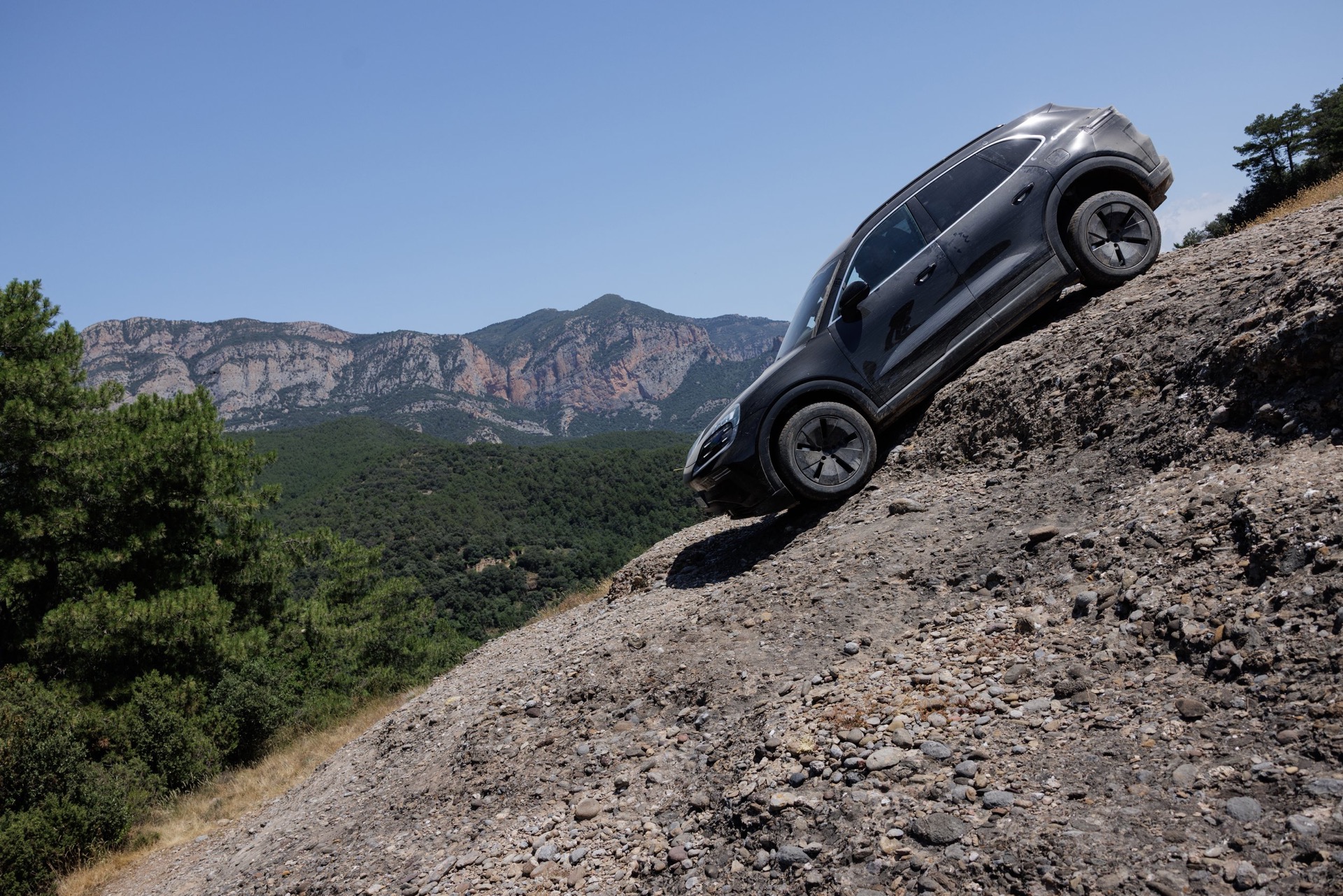 GTSpirit E4Cayenneev 1 13