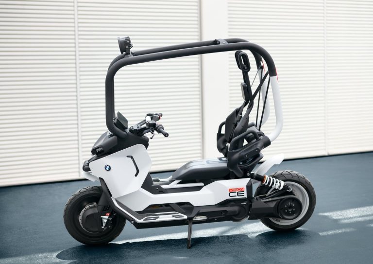 BMW Motorrad Vision CE front view – electric scooter concept with protective cage