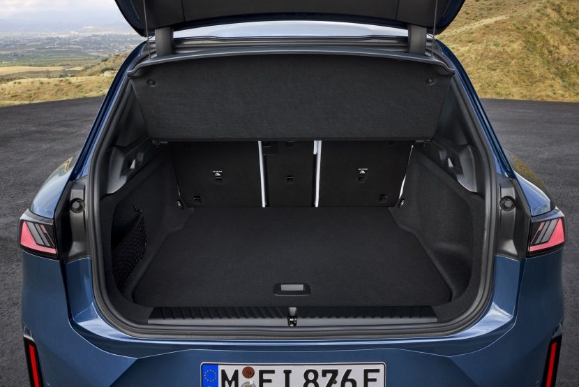 2026 BMW IX3 has 580 liters of loading area
