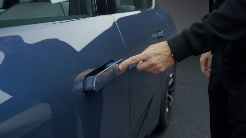 BMW IX3 Retractable door handle 