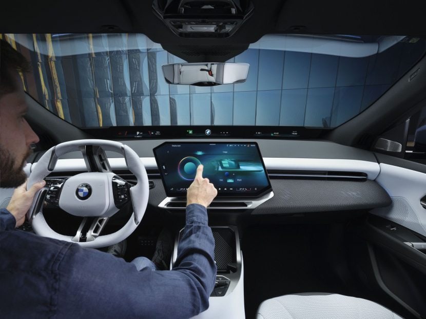 2026 BMW IX3 IDRIVE X screen