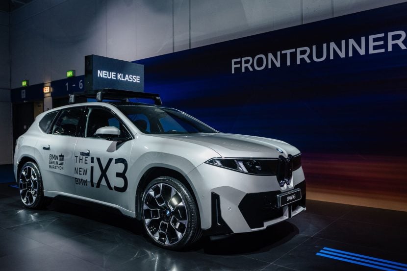 2026 BMW IX3 Berlin Marathon -side view