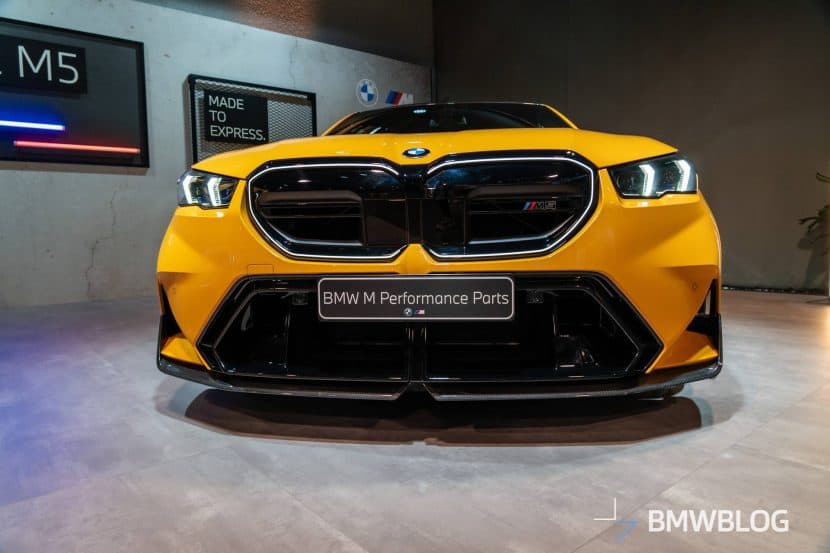 1758738905 381 BMW M5 receives the factory setting with a new M
