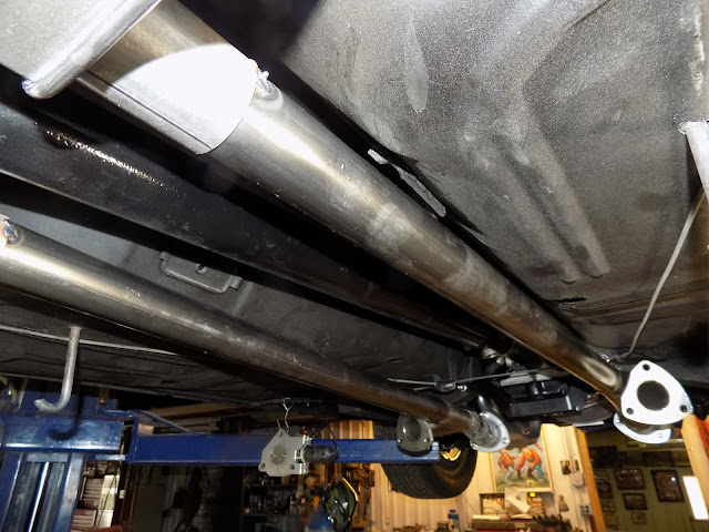 1759081824 98 68 Mustang 14 exhaust system