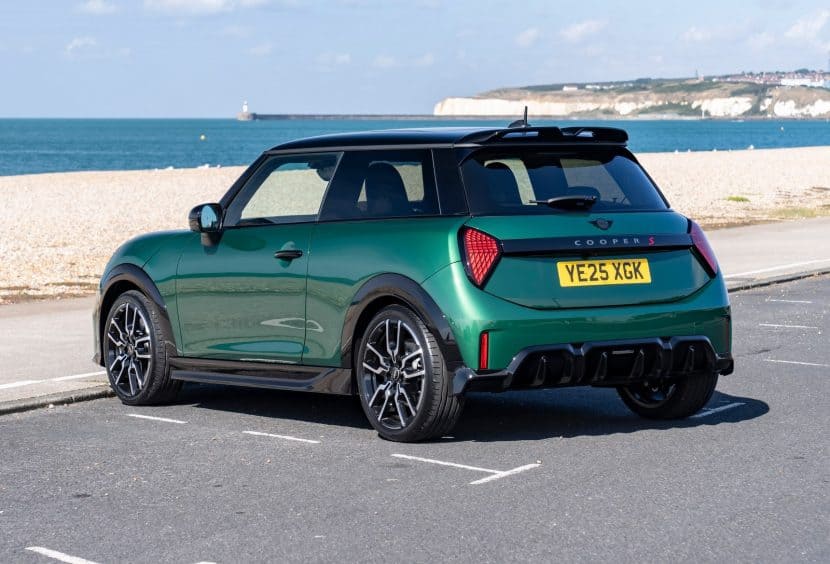 Mini Cooper S F66 in John Cooper Works Trimm 8