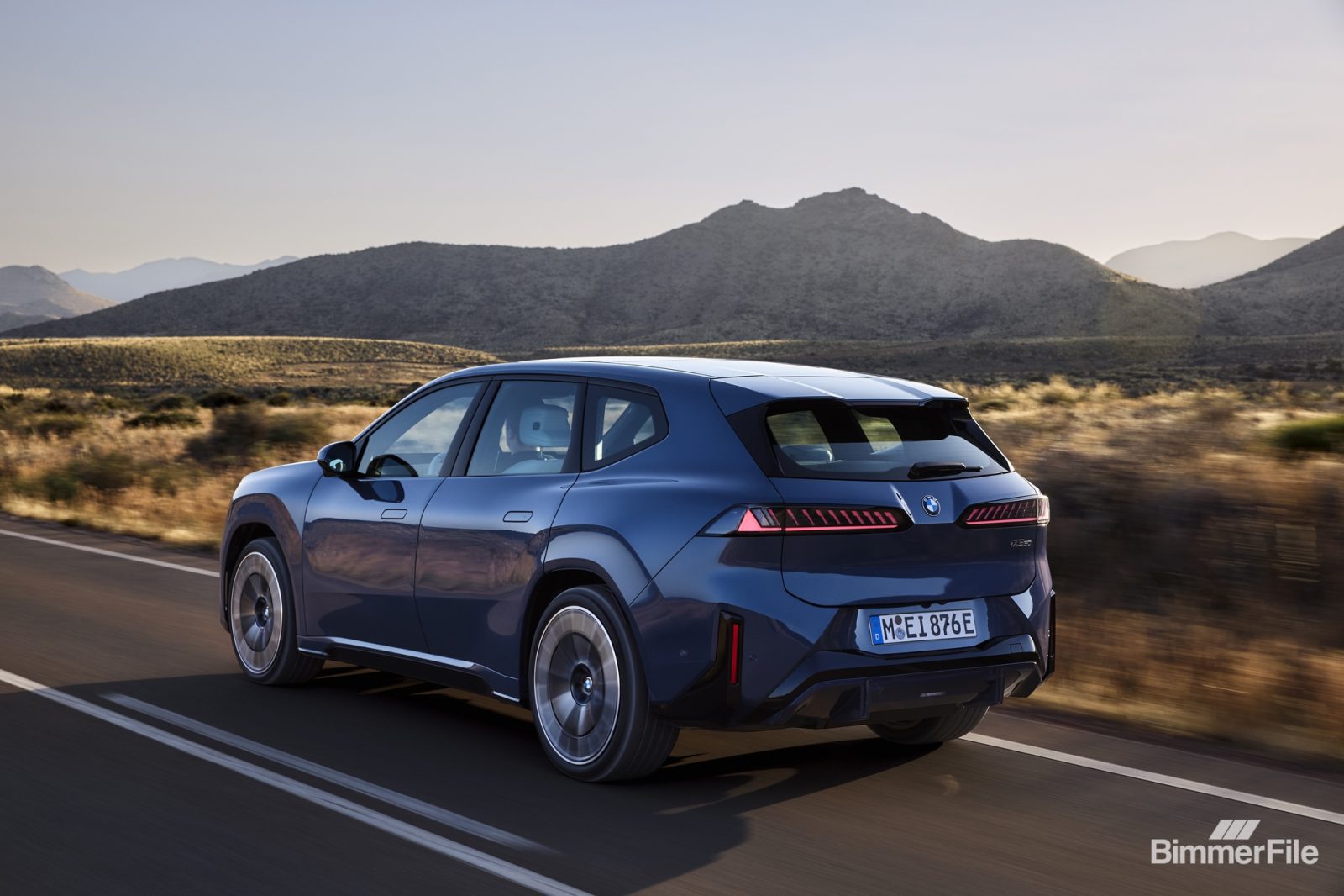 The BMW IX3 debut The new class arrives and the