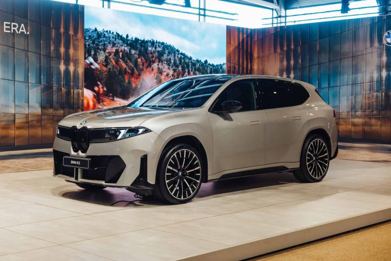 2026 BMW IX3 10