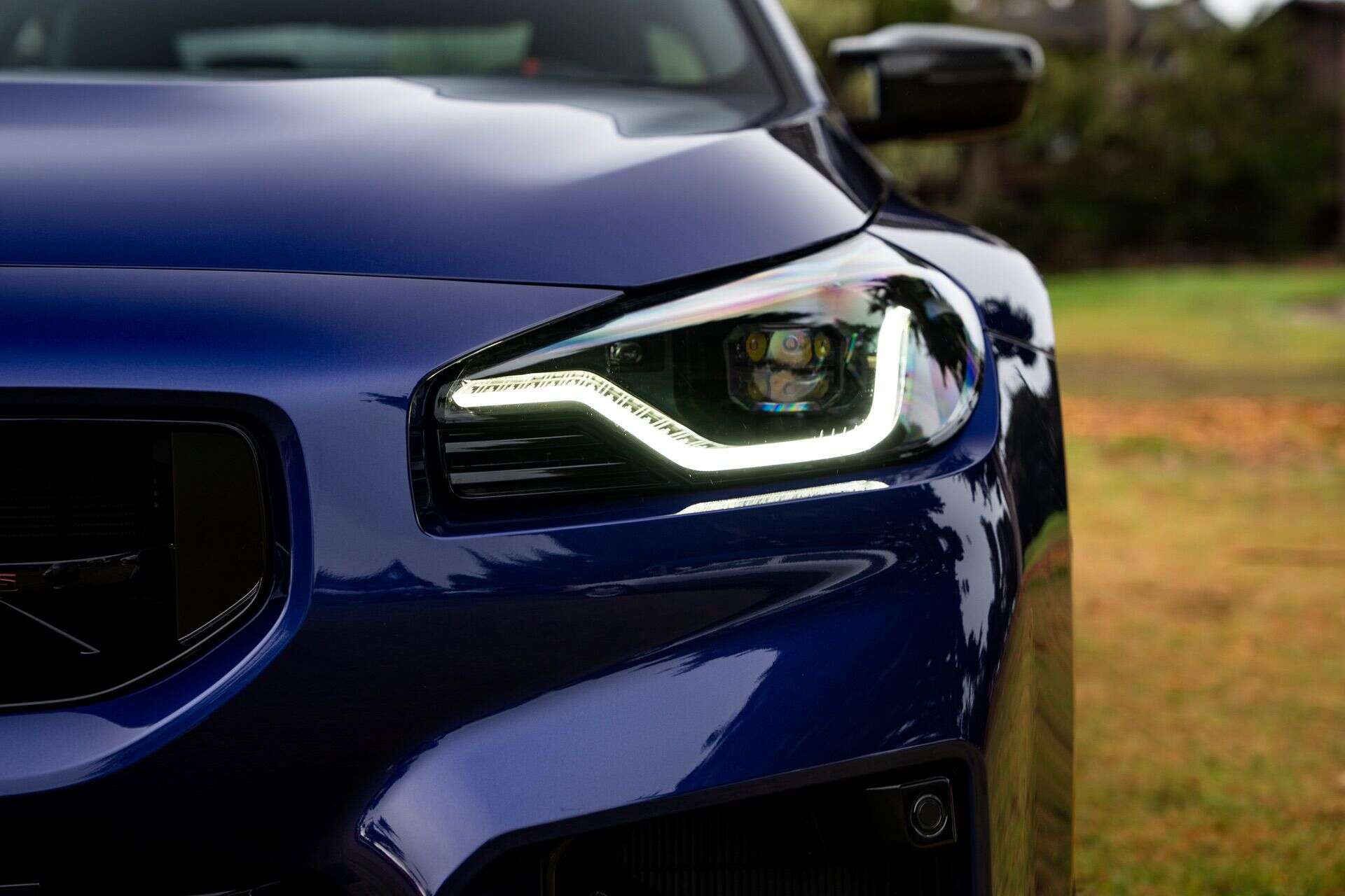 2026 BMW M2 CS VELVET BLUE UNVEIL 00